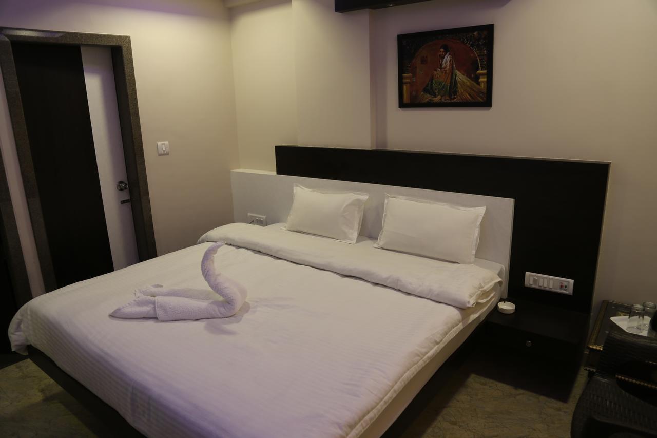 Hotel Marwar Excellency Mahamandir Экстерьер фото